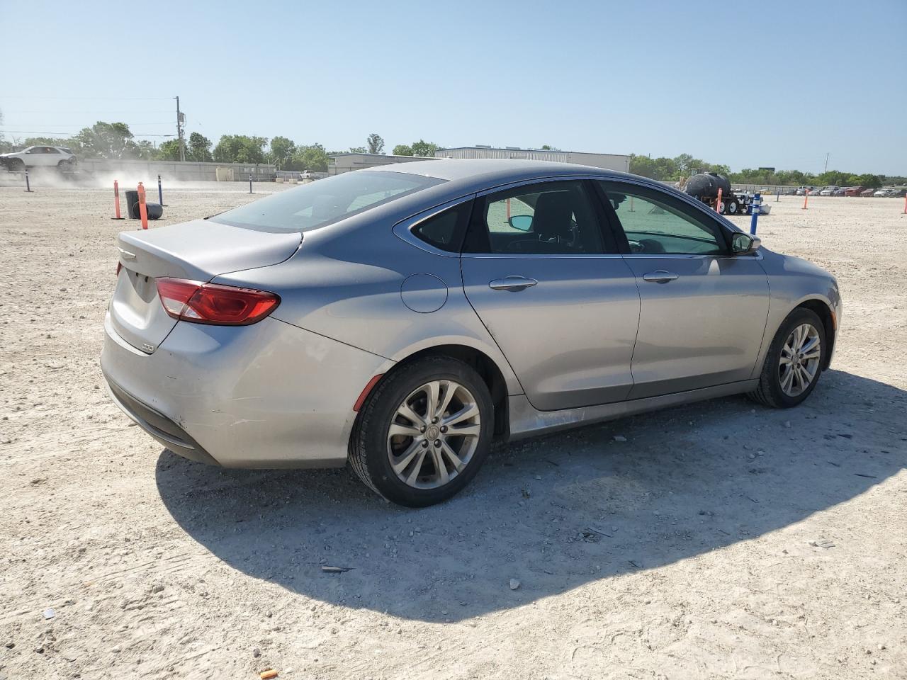 2015 CHRYSLER 200 LIMITE - Image 3