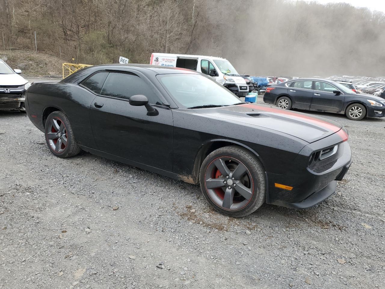 2013 DODGE CHALLENGER - Image 4
