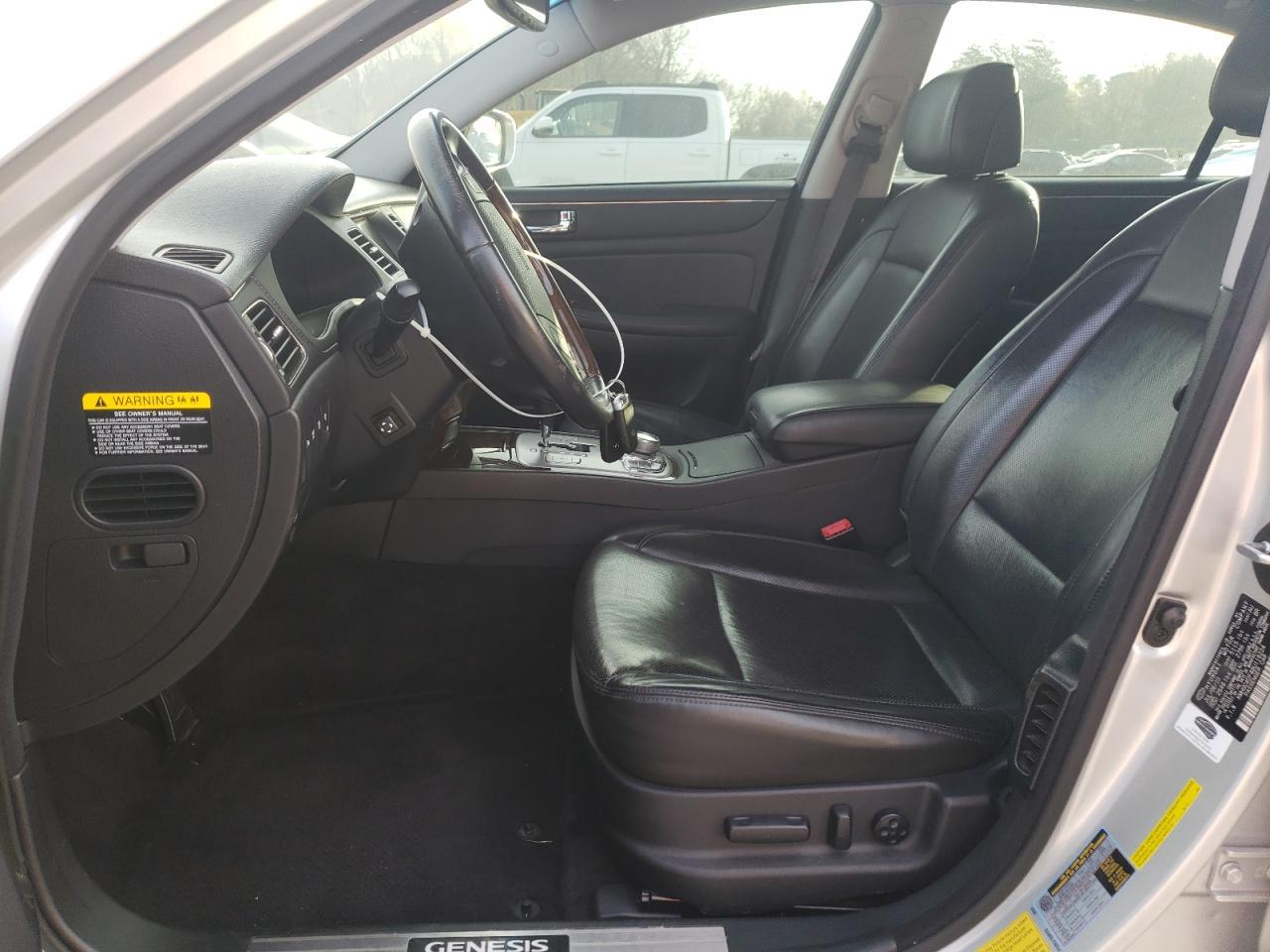 2011 HYUNDAI GENESIS 4. - Image 7
