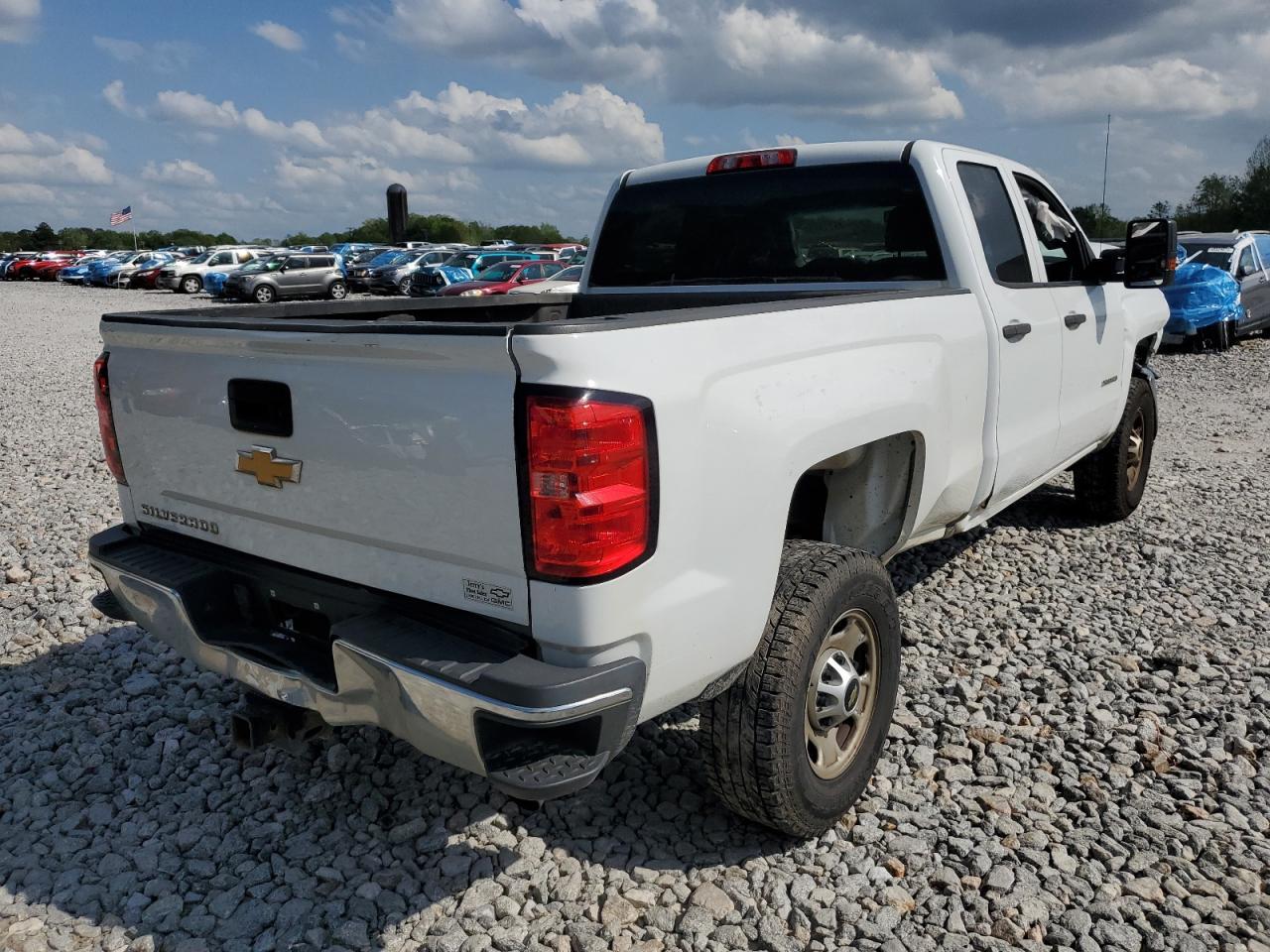 2017 CHEVROLET SILVERADO - Image 3