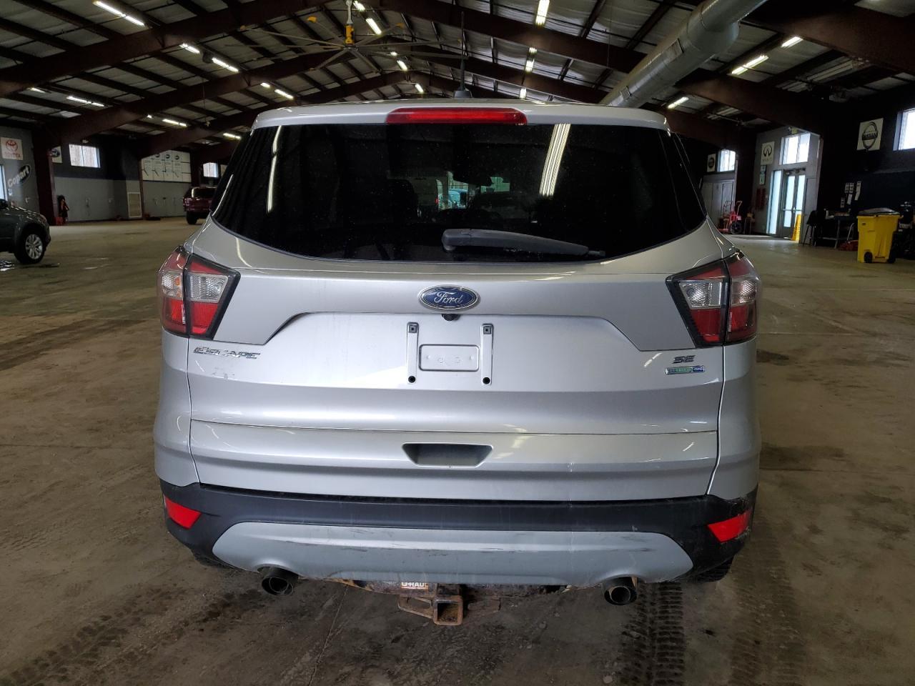 2017 FORD ESCAPE SE - Фото 6