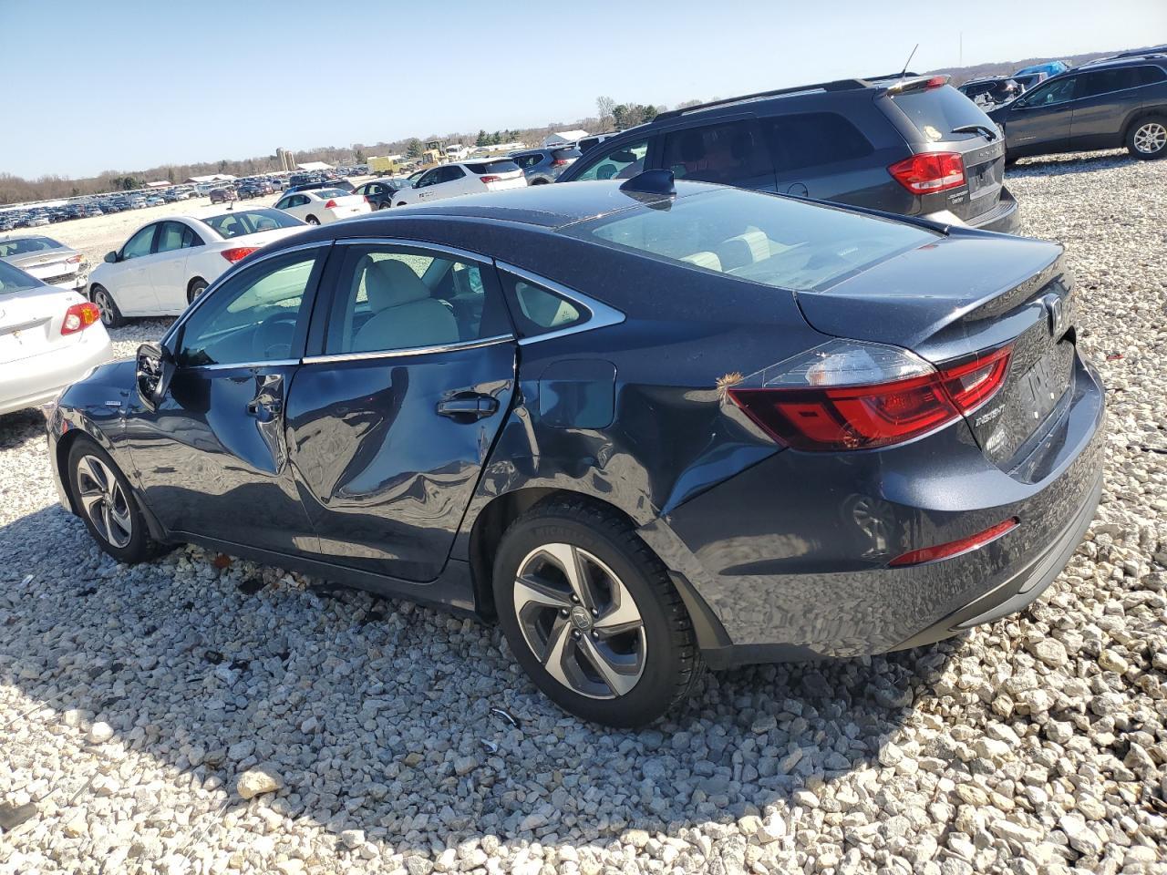 2019 HONDA INSIGHT LX - Image 2