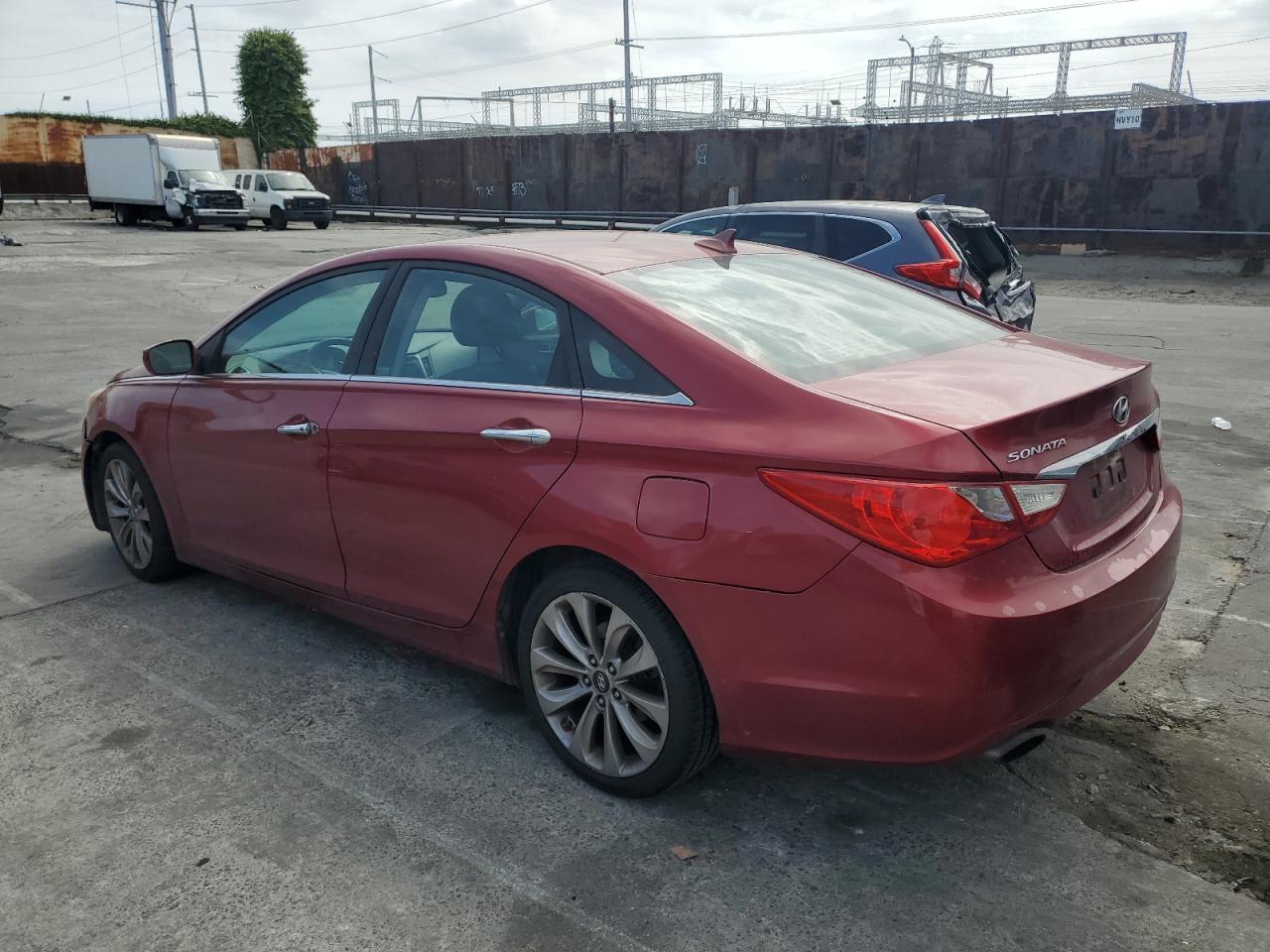 2011 HYUNDAI SONATA SE - Фото 2
