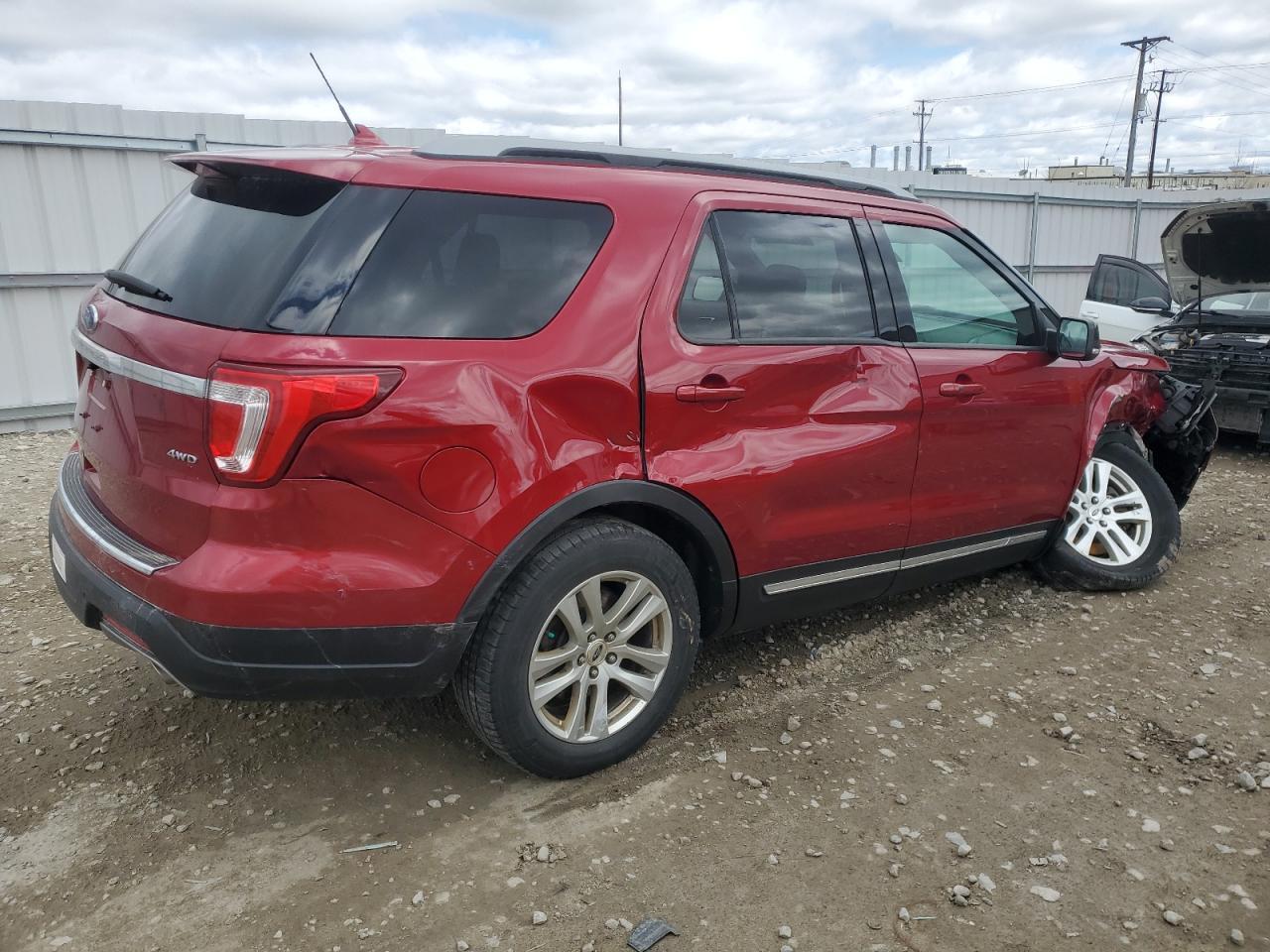 2018 FORD EXPLORER X - Фото 3