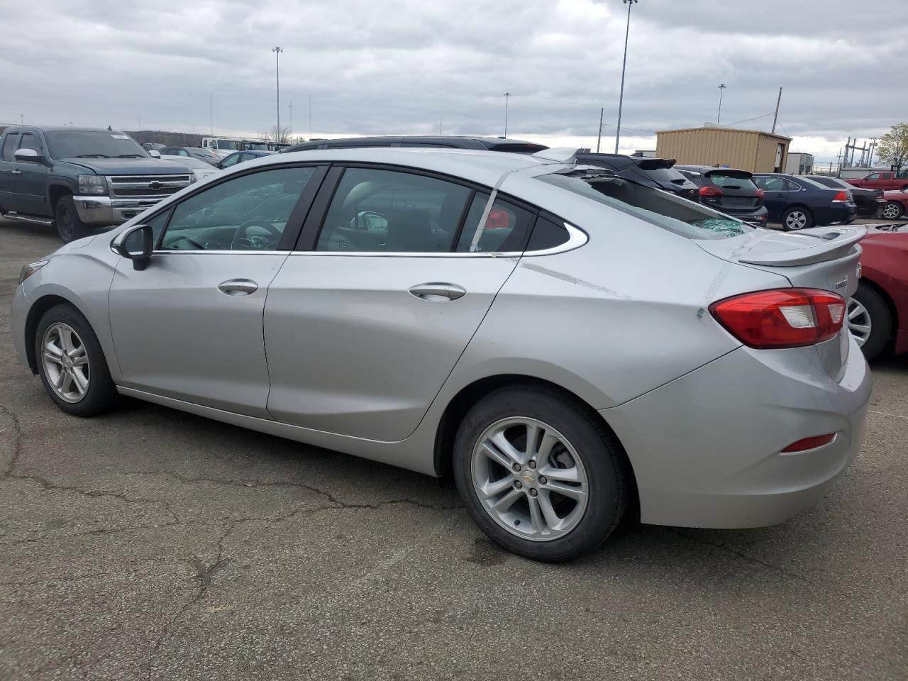 2017 CHEVROLET CRUZE LT - Image 2