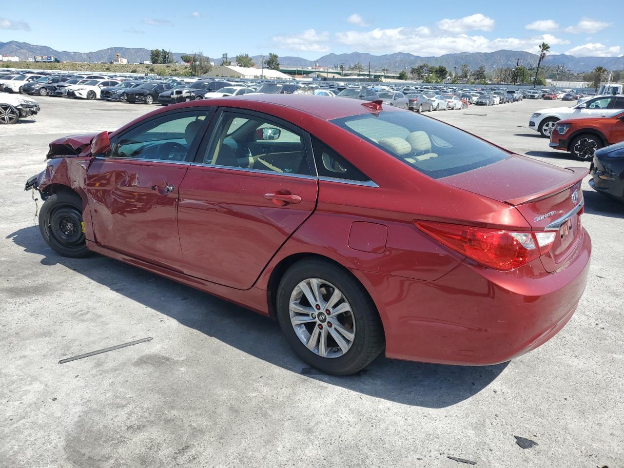 2013 HYUNDAI SONATA GLS - Image 2