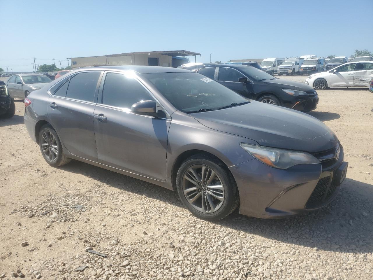2015 TOYOTA CAMRY LE - Image 4