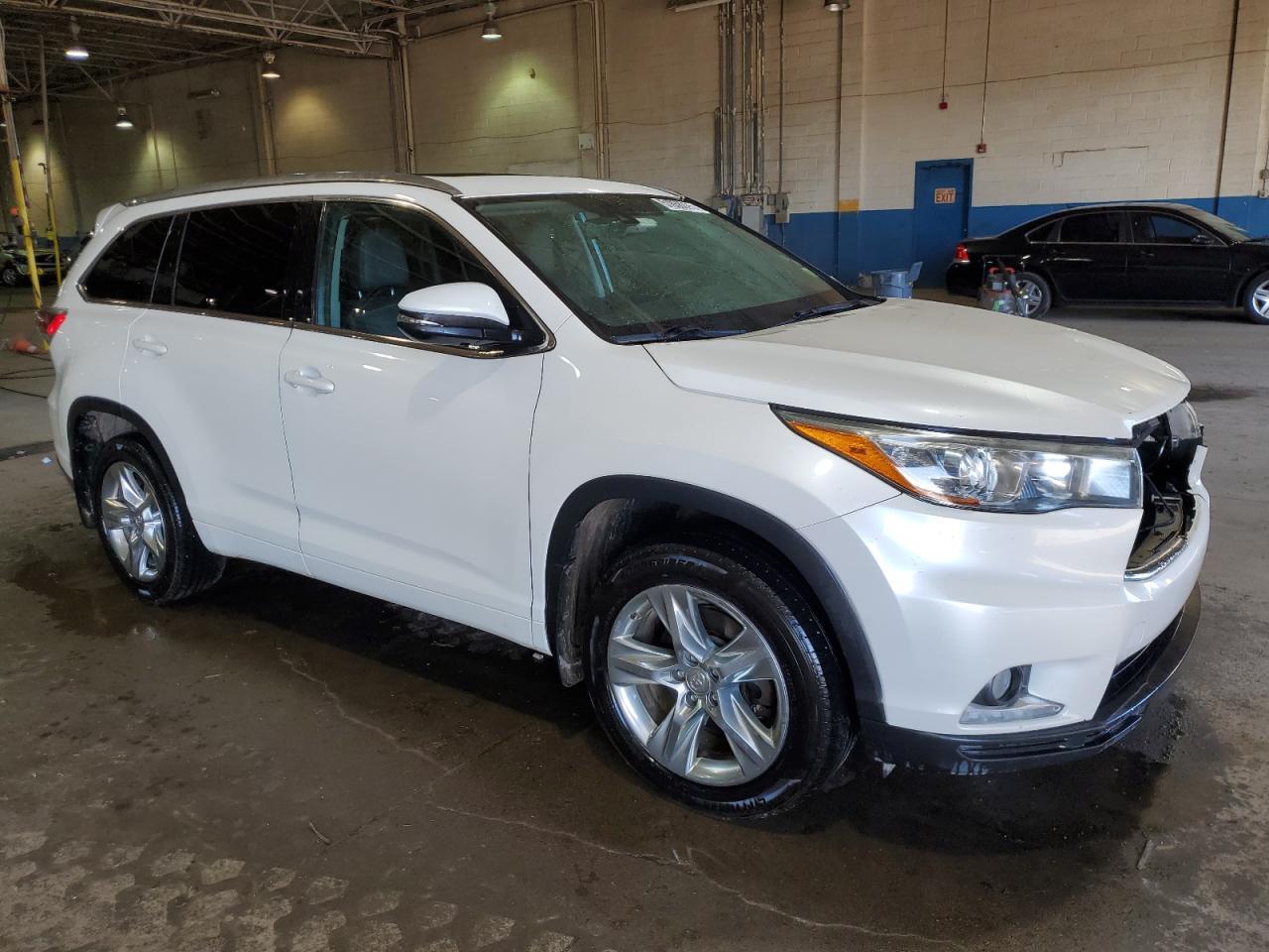 2015 TOYOTA HIGHLANDER - Фото 4