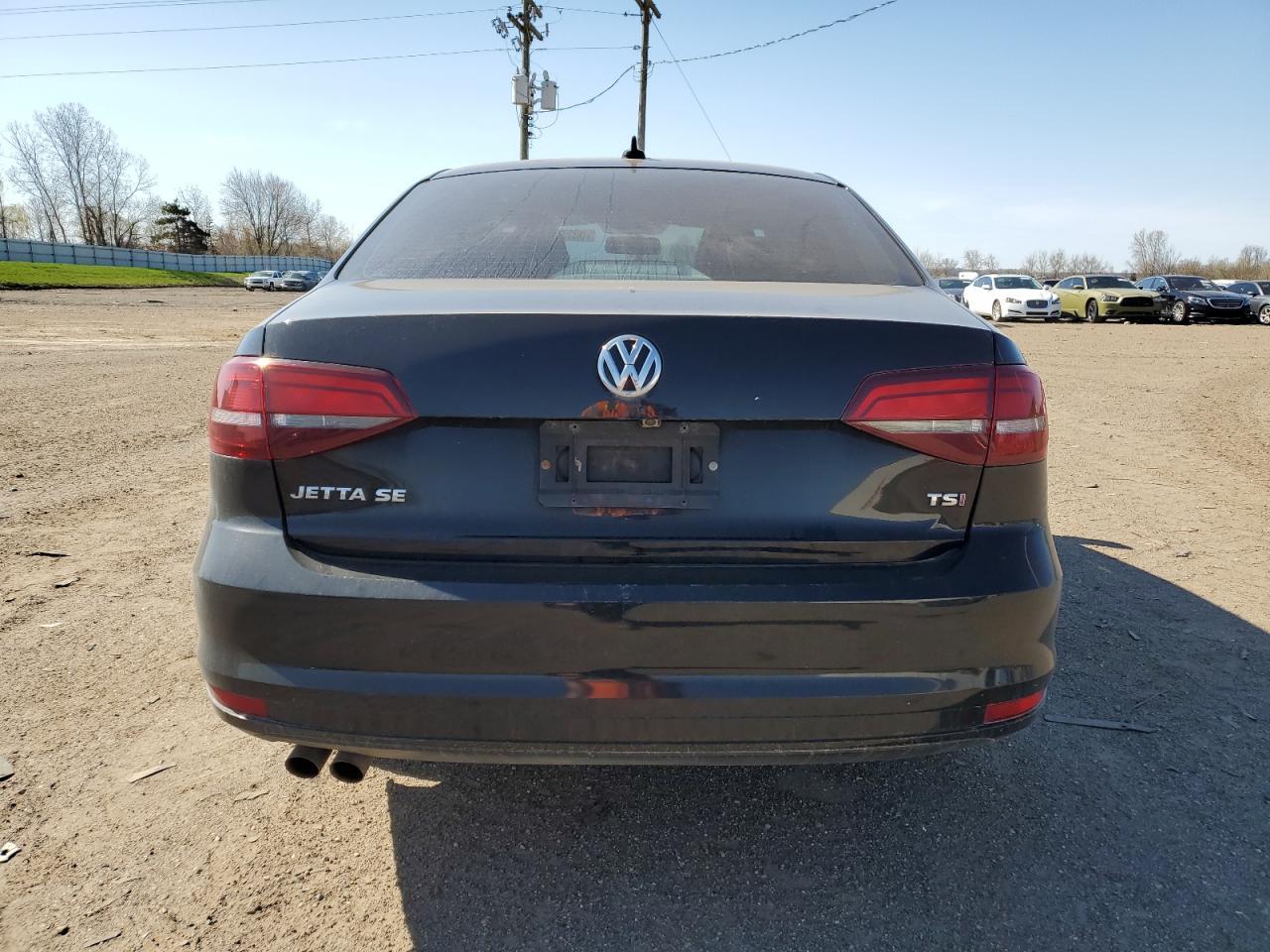2017 VOLKSWAGEN JETTA SE - Image 6