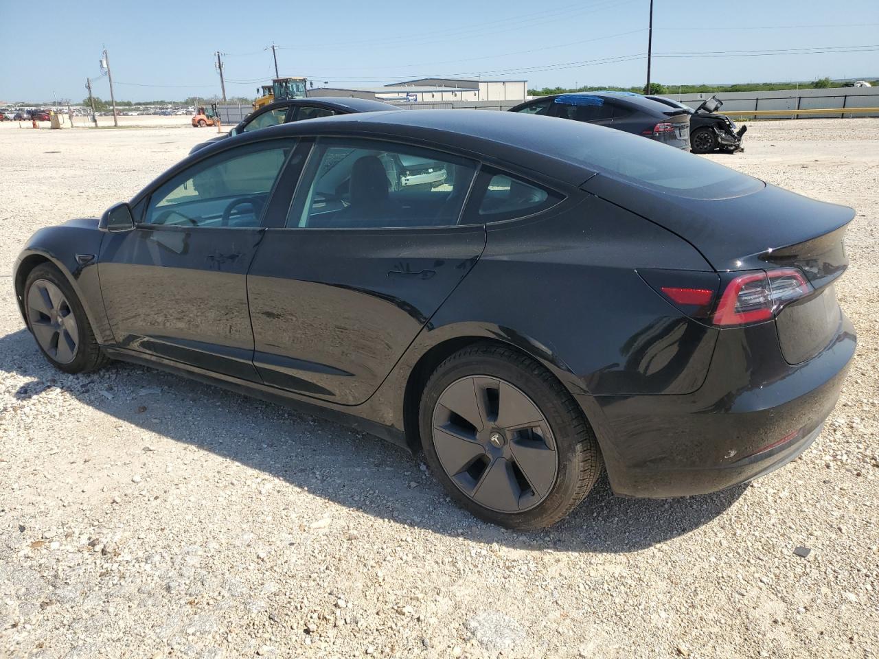 2021 TESLA MODEL 3 - Фото 2
