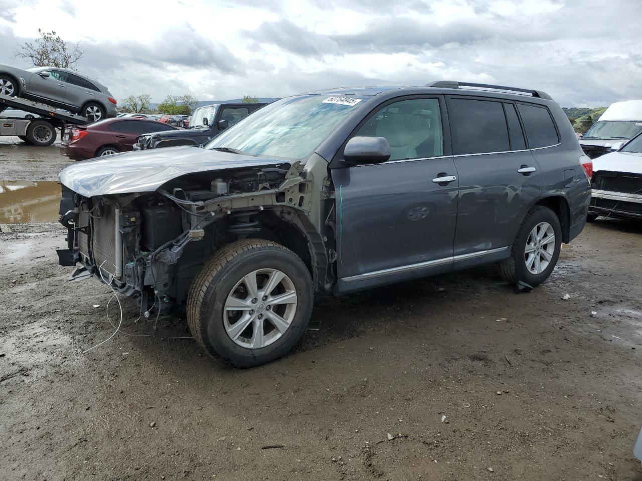 2011 TOYOTA HIGHLANDER