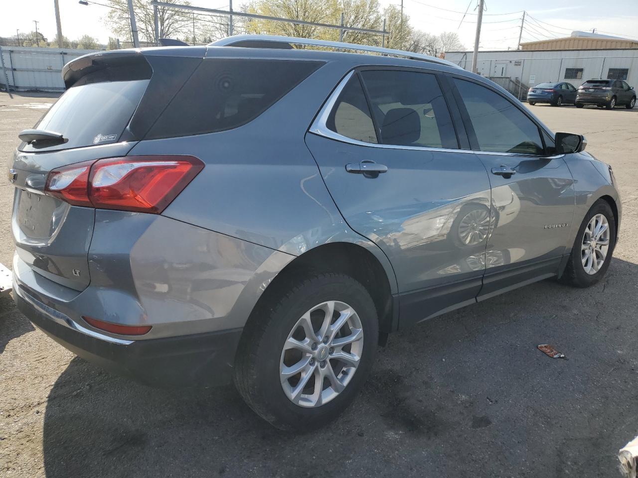 2019 CHEVROLET EQUINOX LT - Image 3