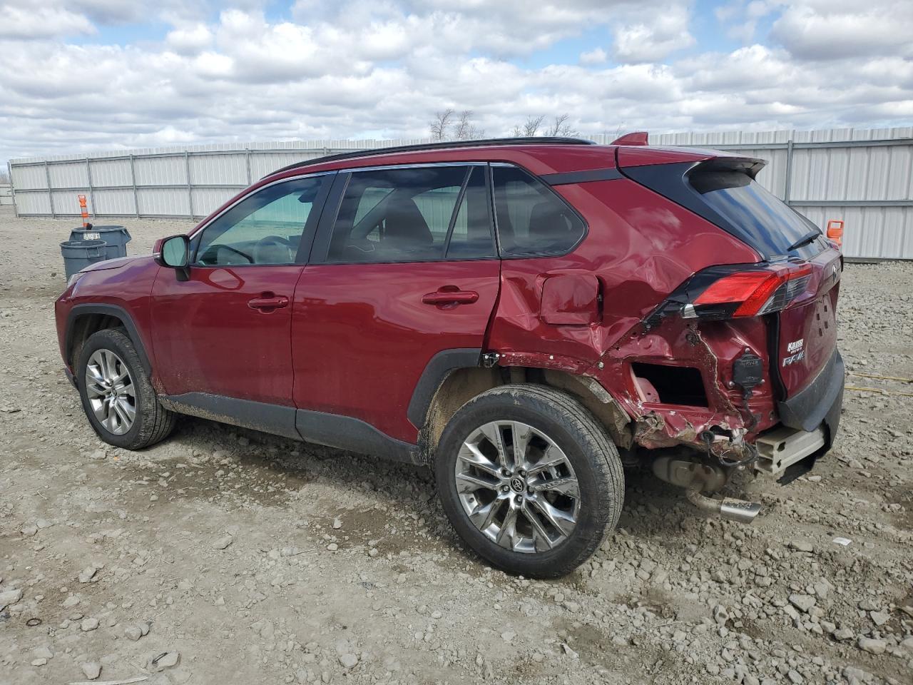 2024 TOYOTA RAV4 XLE P - Фото 2