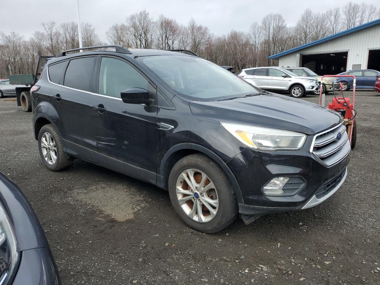 2017 FORD ESCAPE SE - Фото 4