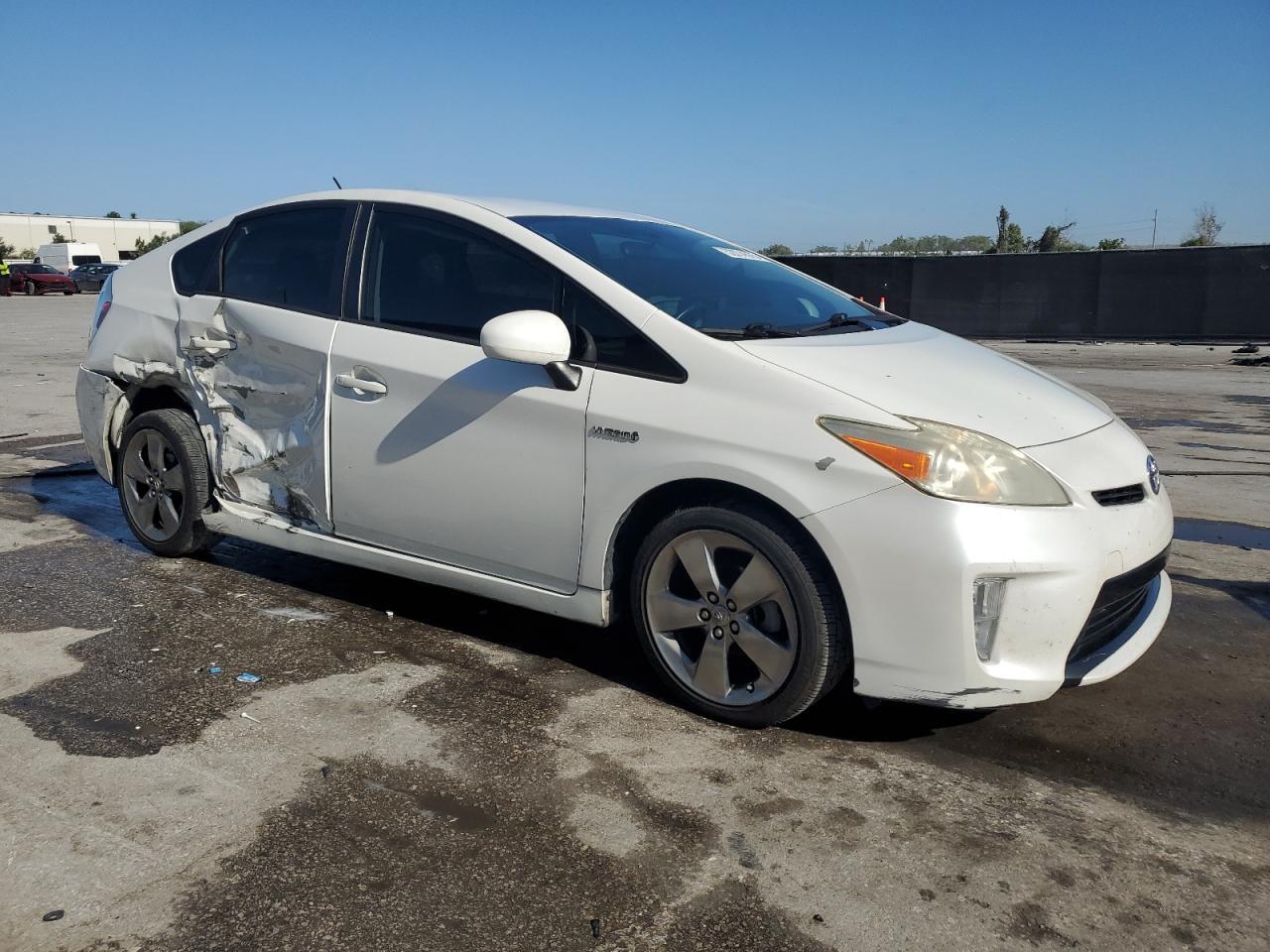2013 TOYOTA PRIUS - Фото 4