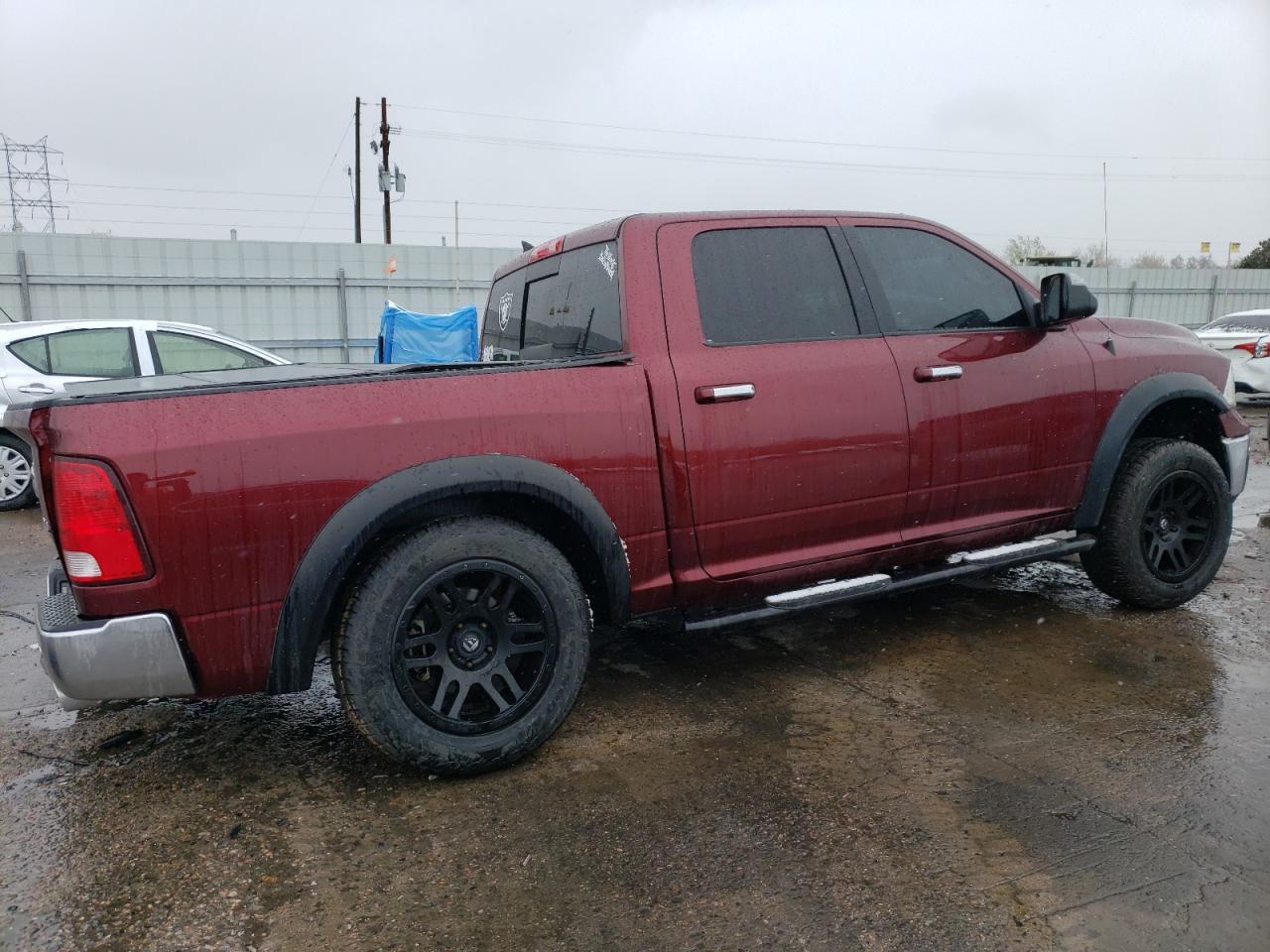 2017 RAM 1500 SLT - Image 3
