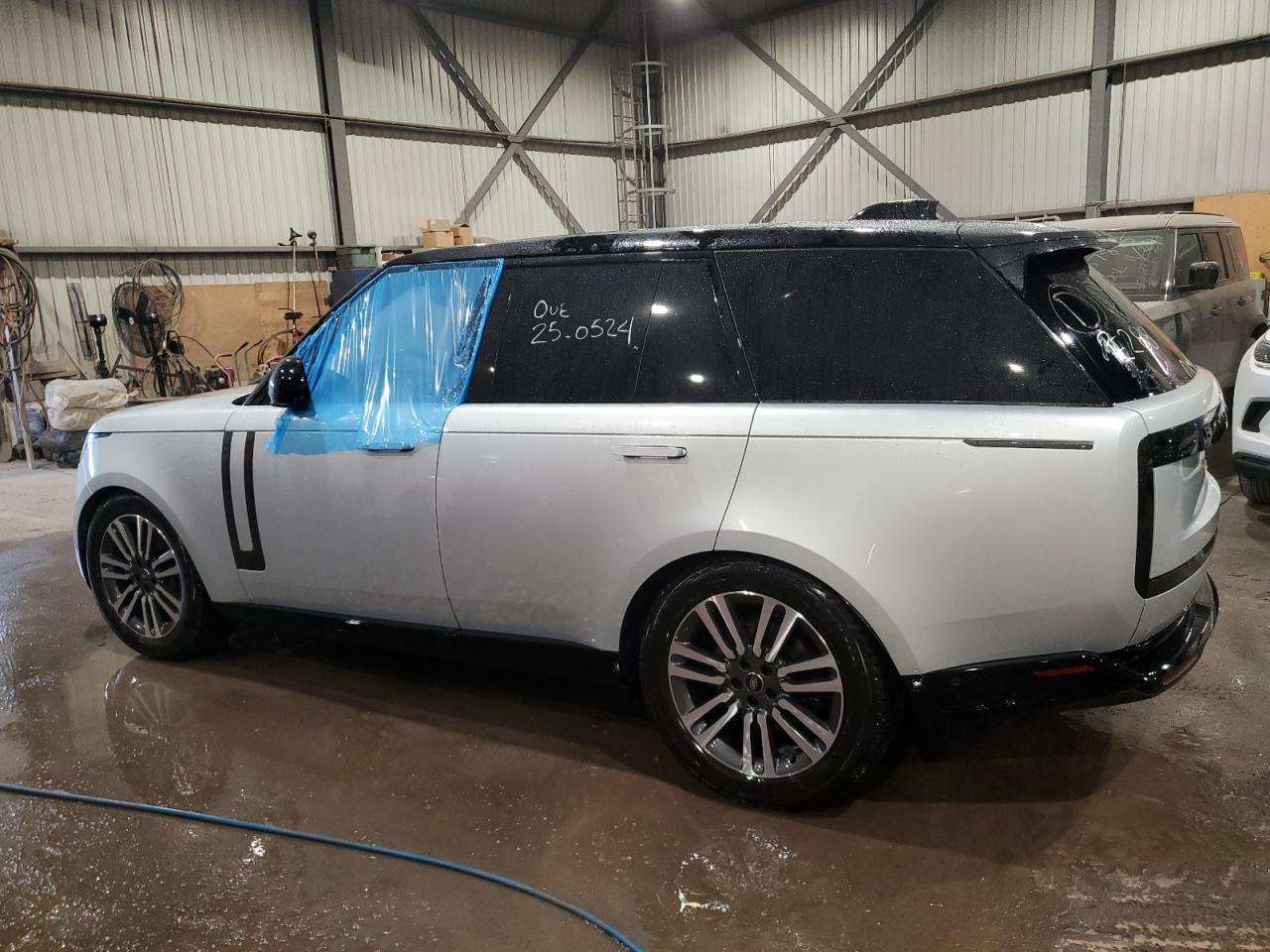2023 LAND ROVER RANGE ROVE - Фото 2