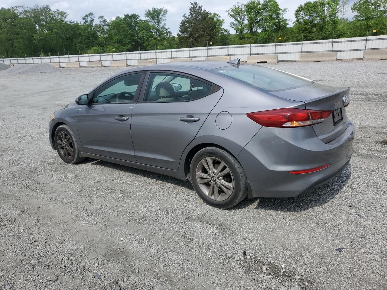 2017 HYUNDAI ELANTRA SE - Image 2