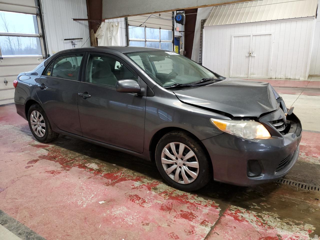2013 TOYOTA COROLLA BA - Фото 4