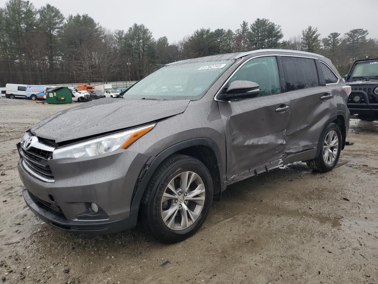 2015 TOYOTA HIGHLANDER