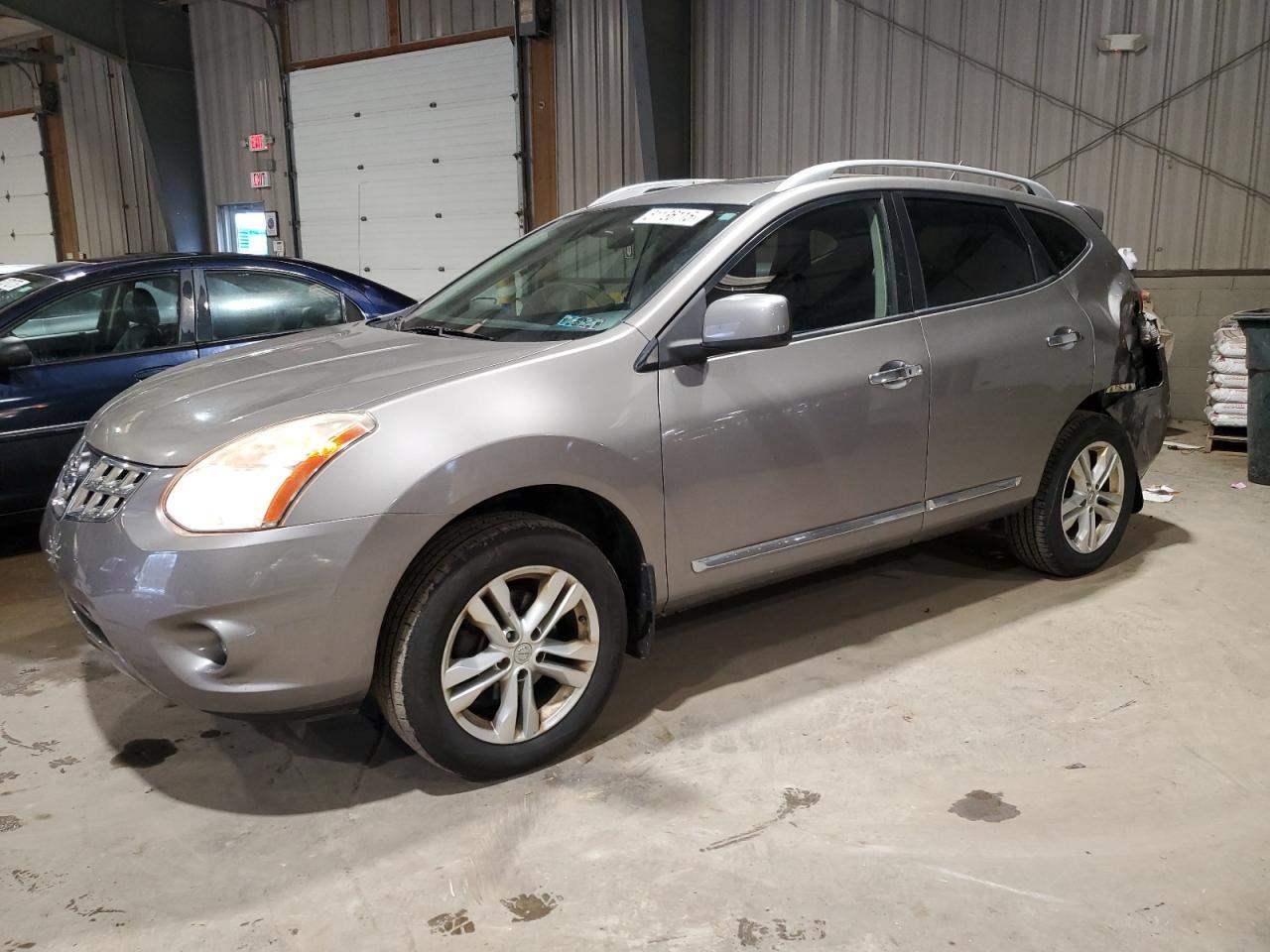 2013 NISSAN ROGUE S