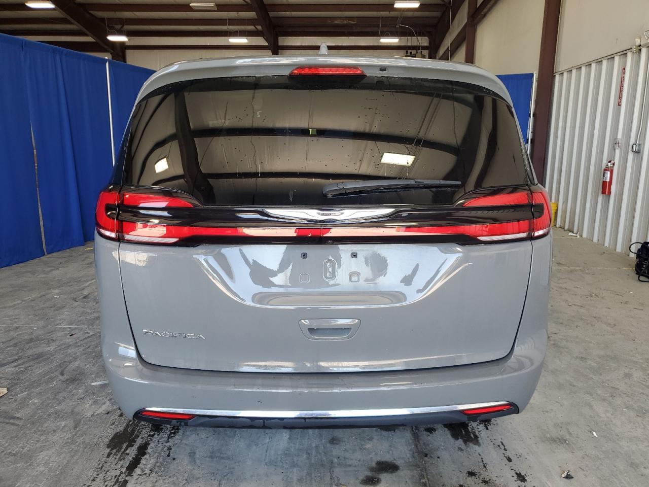 2022 CHRYSLER PACIFICA T - Image 6