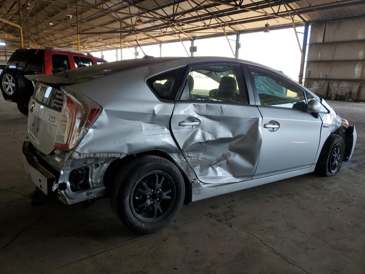 2015 TOYOTA PRIUS - Image 3