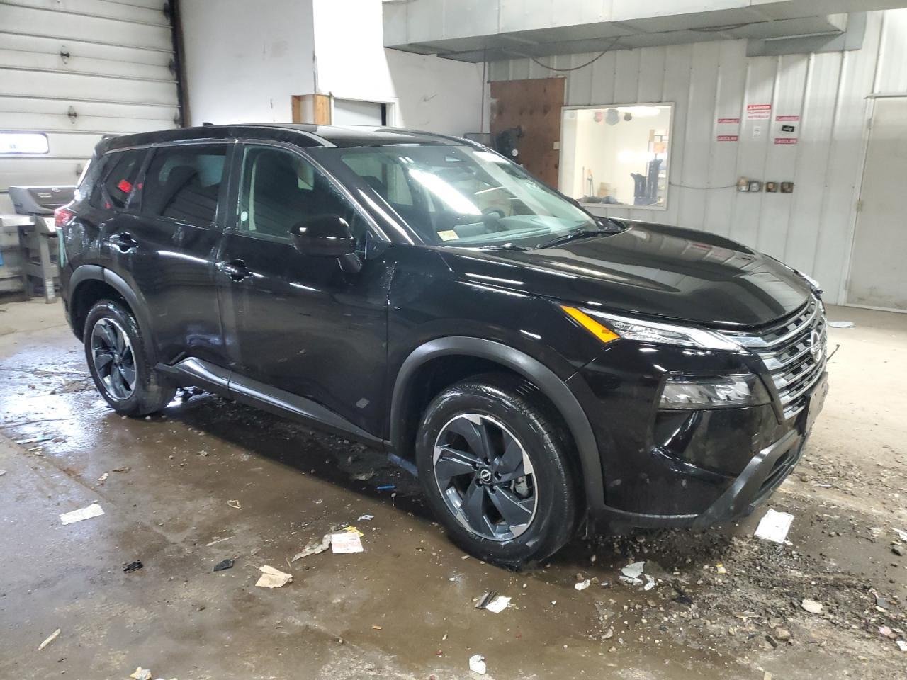 2024 NISSAN ROGUE SV - Image 4