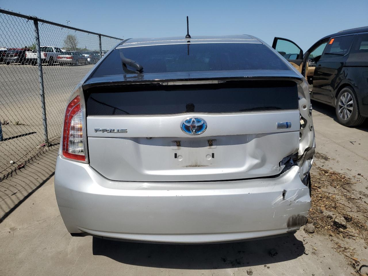 2015 TOYOTA PRIUS - Image 6