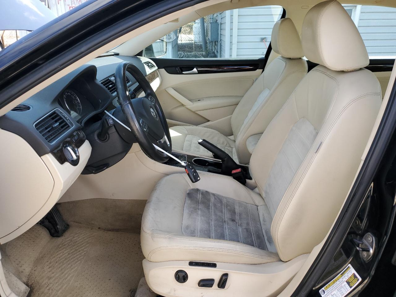 2014 VOLKSWAGEN PASSAT SEL - Image 7