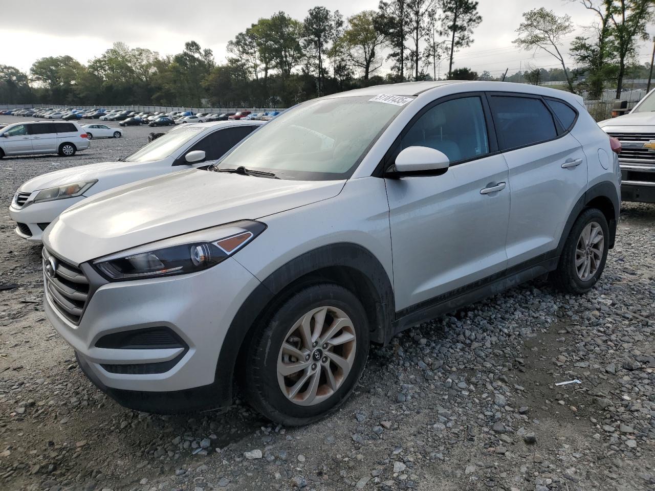 2016 HYUNDAI TUCSON SE