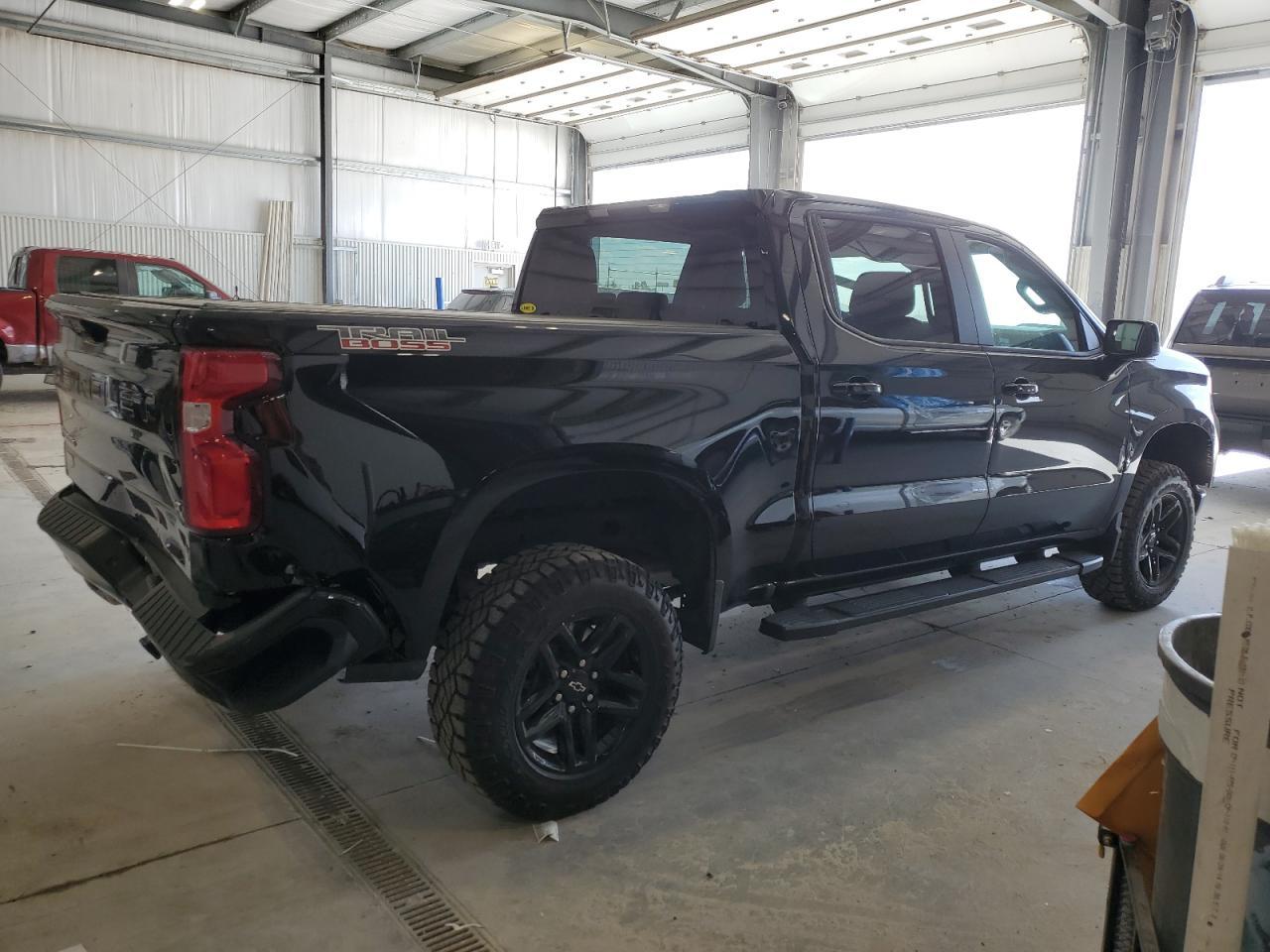 2023 CHEVROLET SILVERADO - Image 3