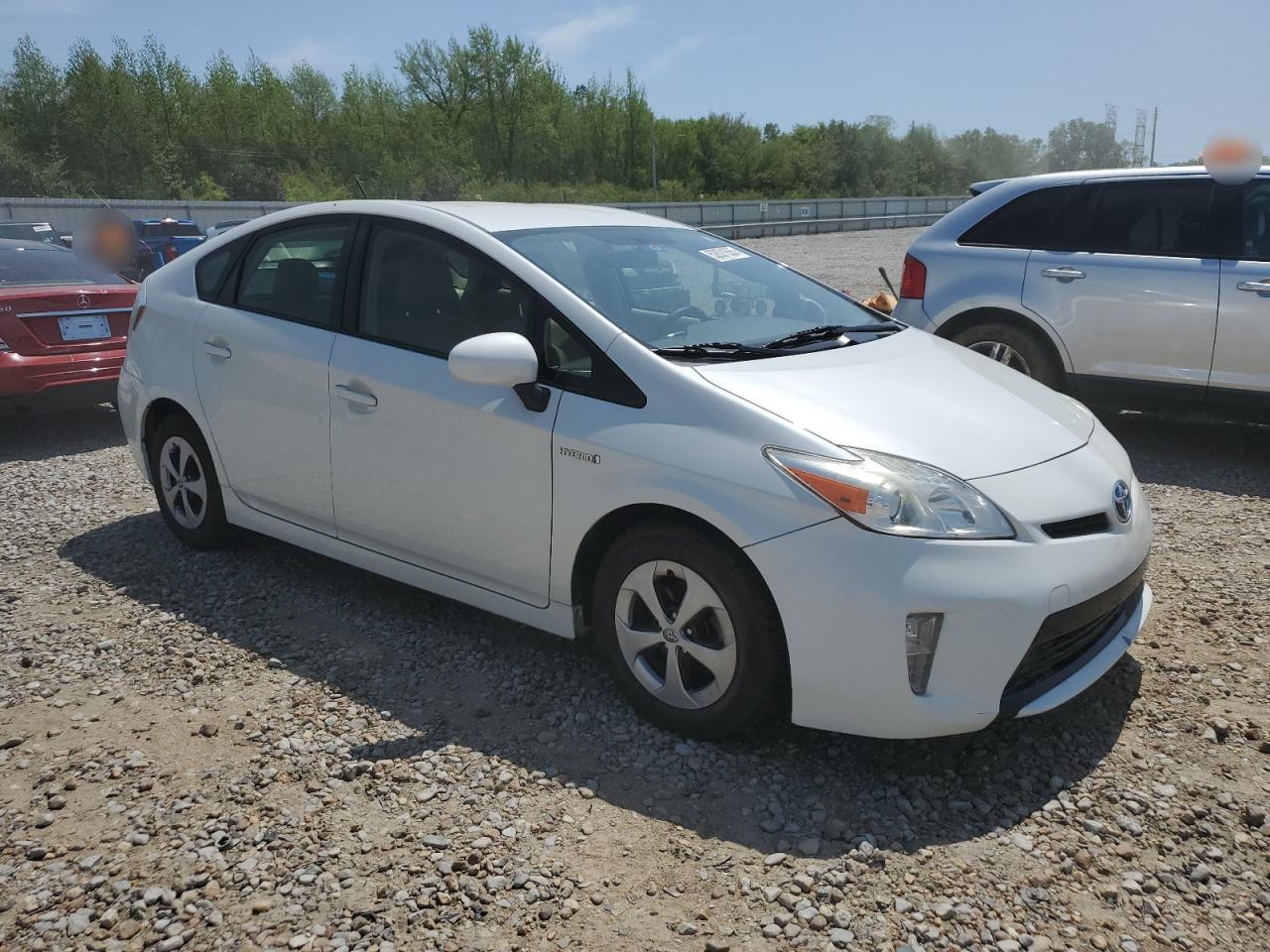 2015 TOYOTA PRIUS - Image 4