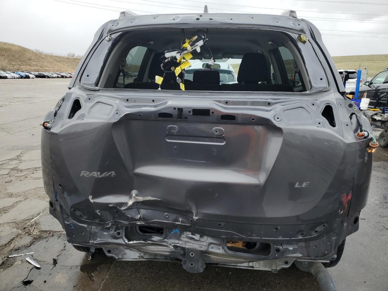 2016 TOYOTA RAV4 LE - Фото 6