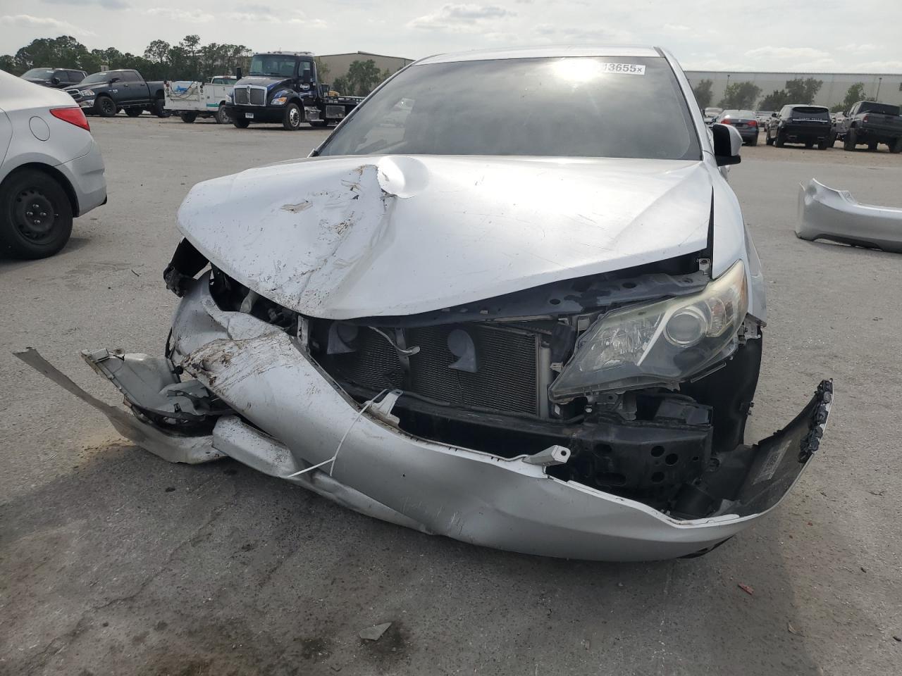 2014 TOYOTA CAMRY L - Image 5