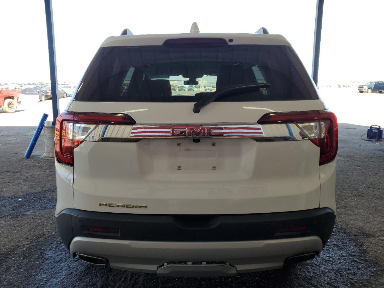 2023 GMC ACADIA SLT - Image 6