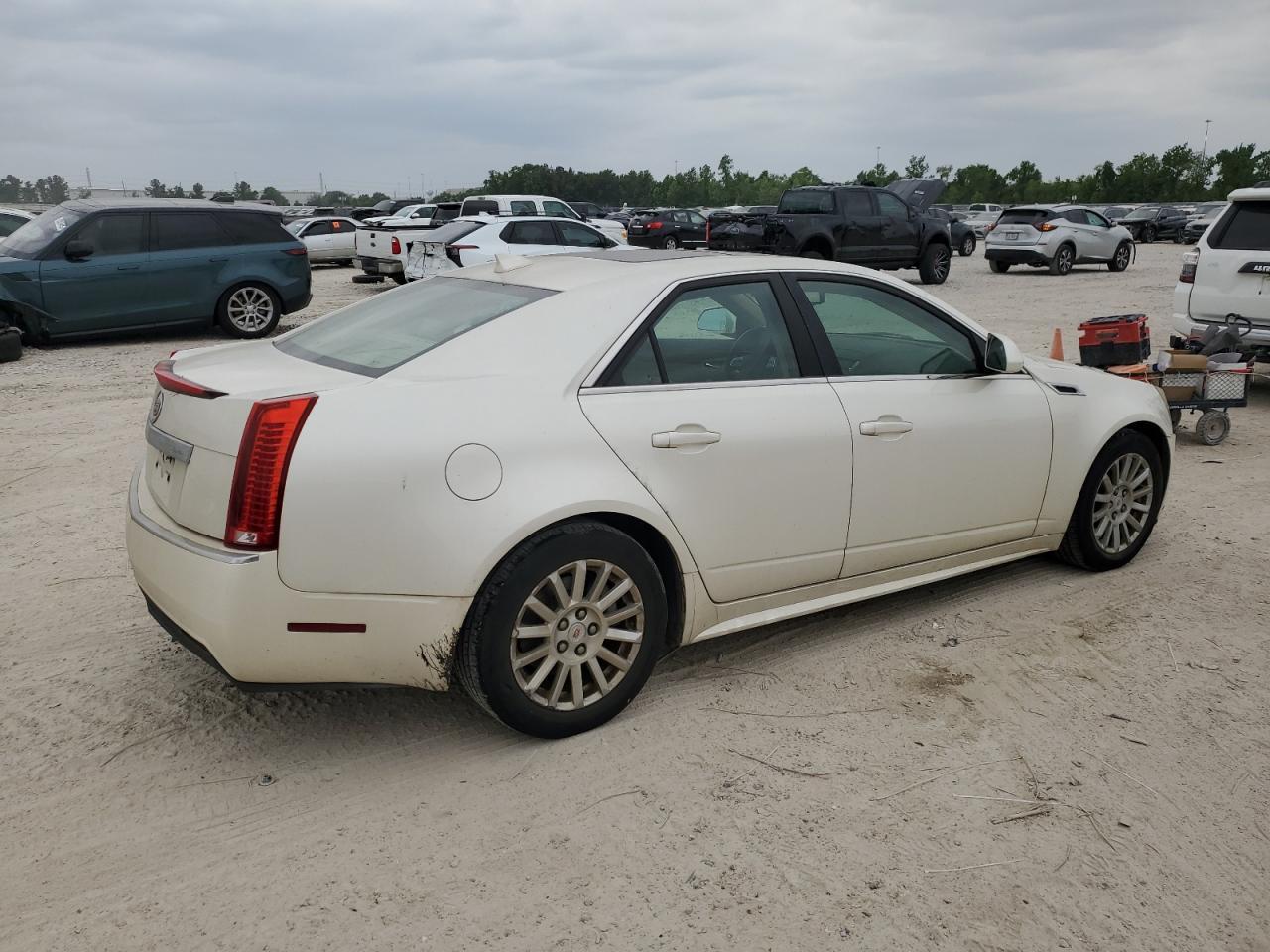 2011 CADILLAC CTS LUXURY - Image 3