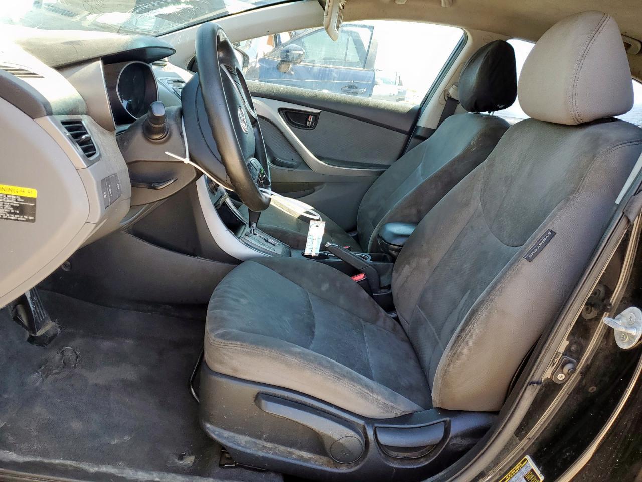 2013 HYUNDAI ELANTRA GL - Image 7