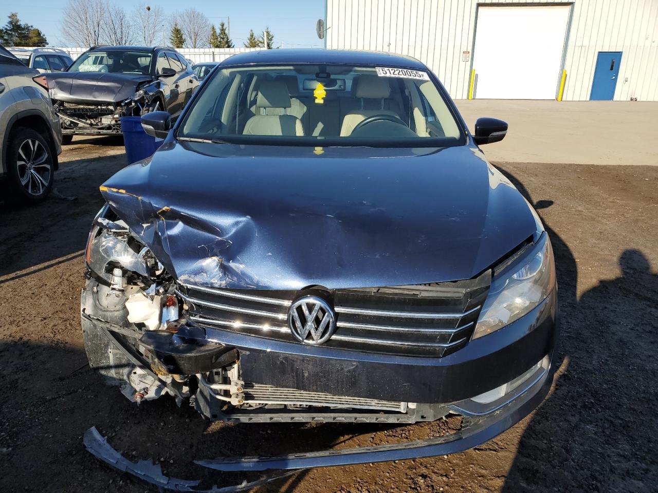 2014 VOLKSWAGEN PASSAT SEL - Фото 5