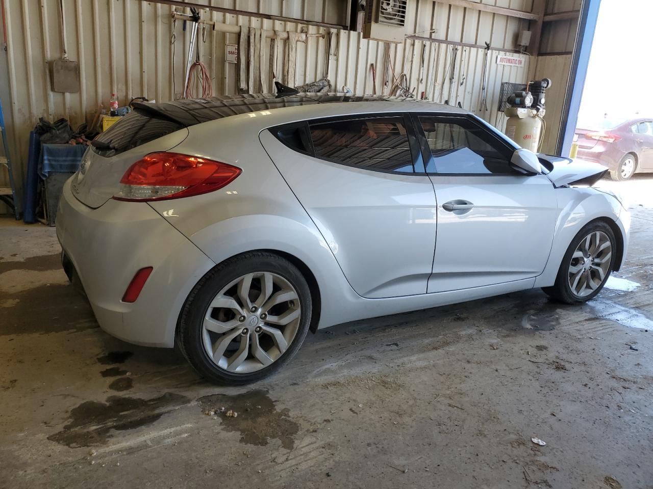 2013 HYUNDAI VELOSTER - Фото 3