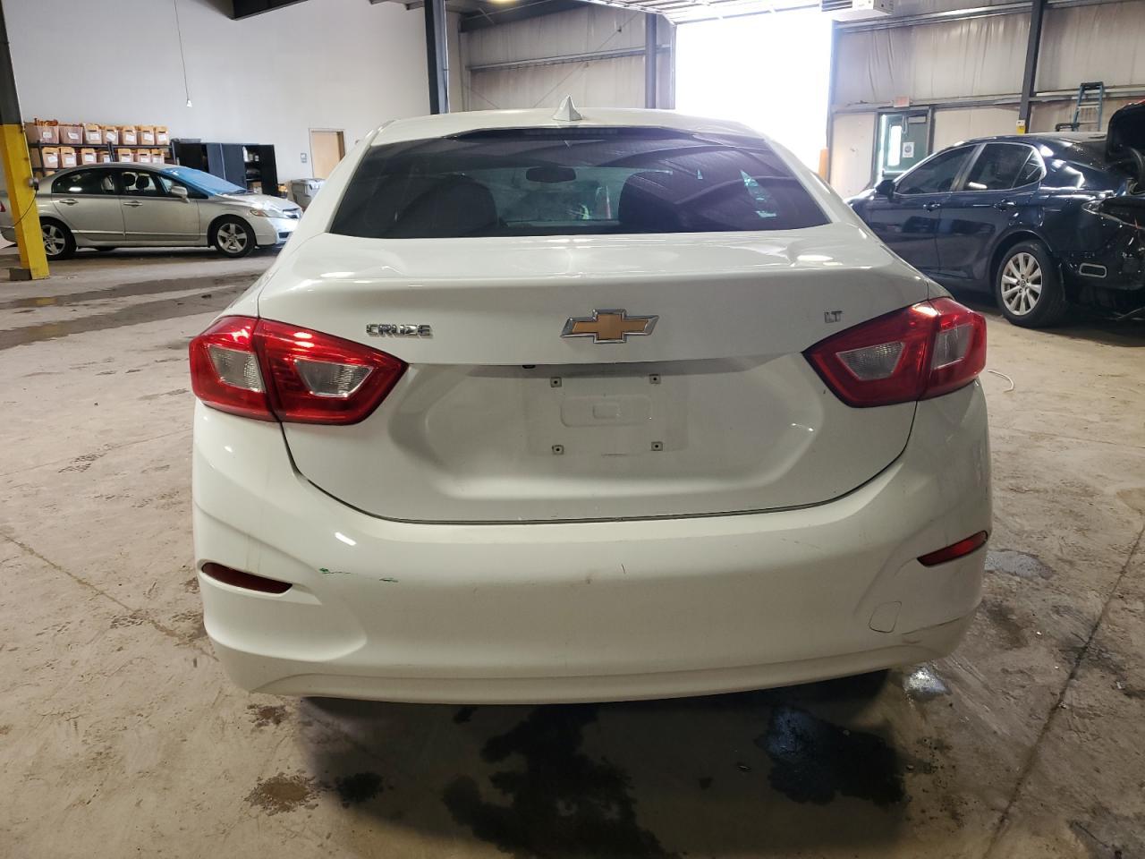 2016 CHEVROLET CRUZE LT - Image 6
