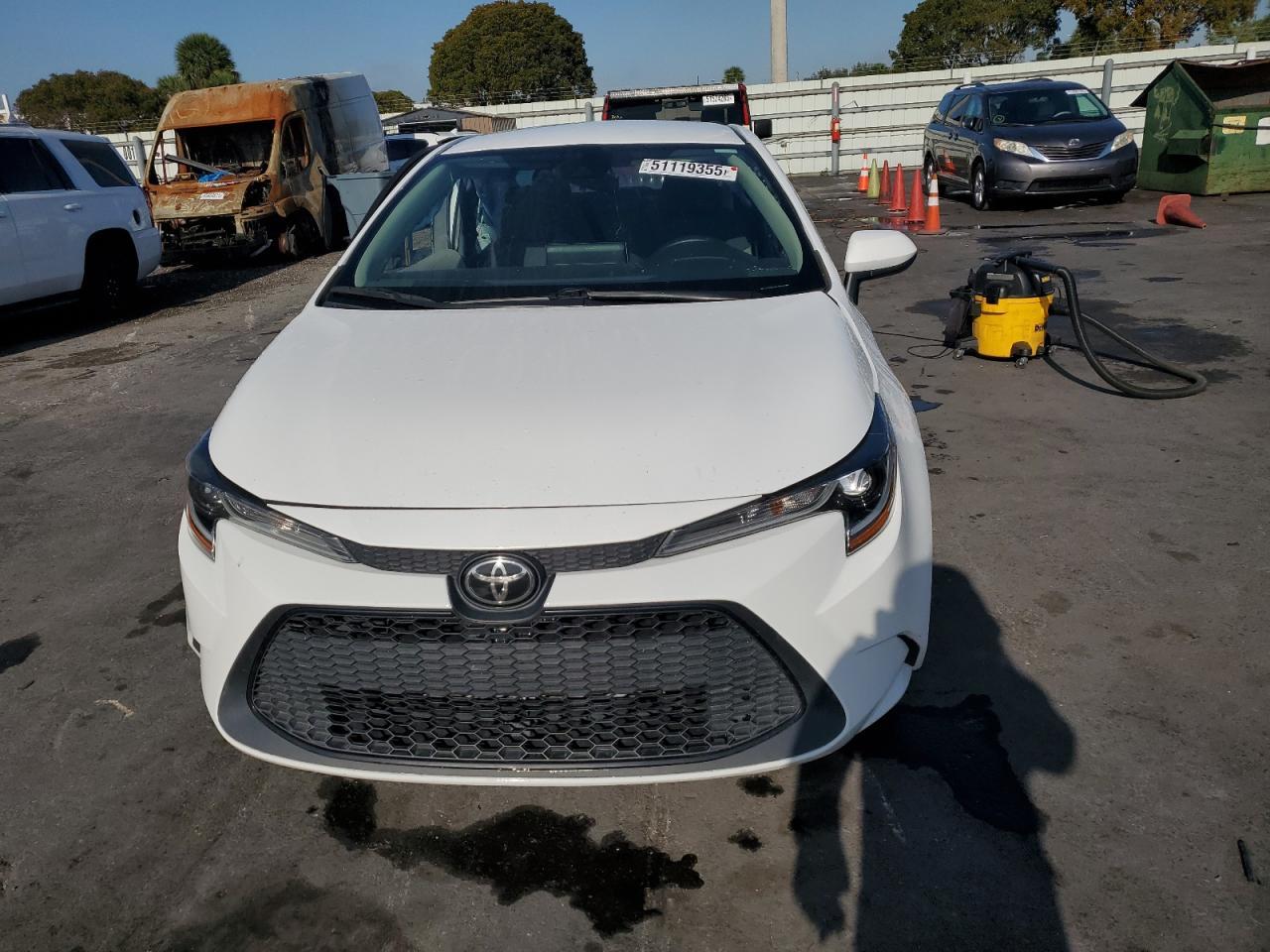 2021 TOYOTA COROLLA LE - Image 5