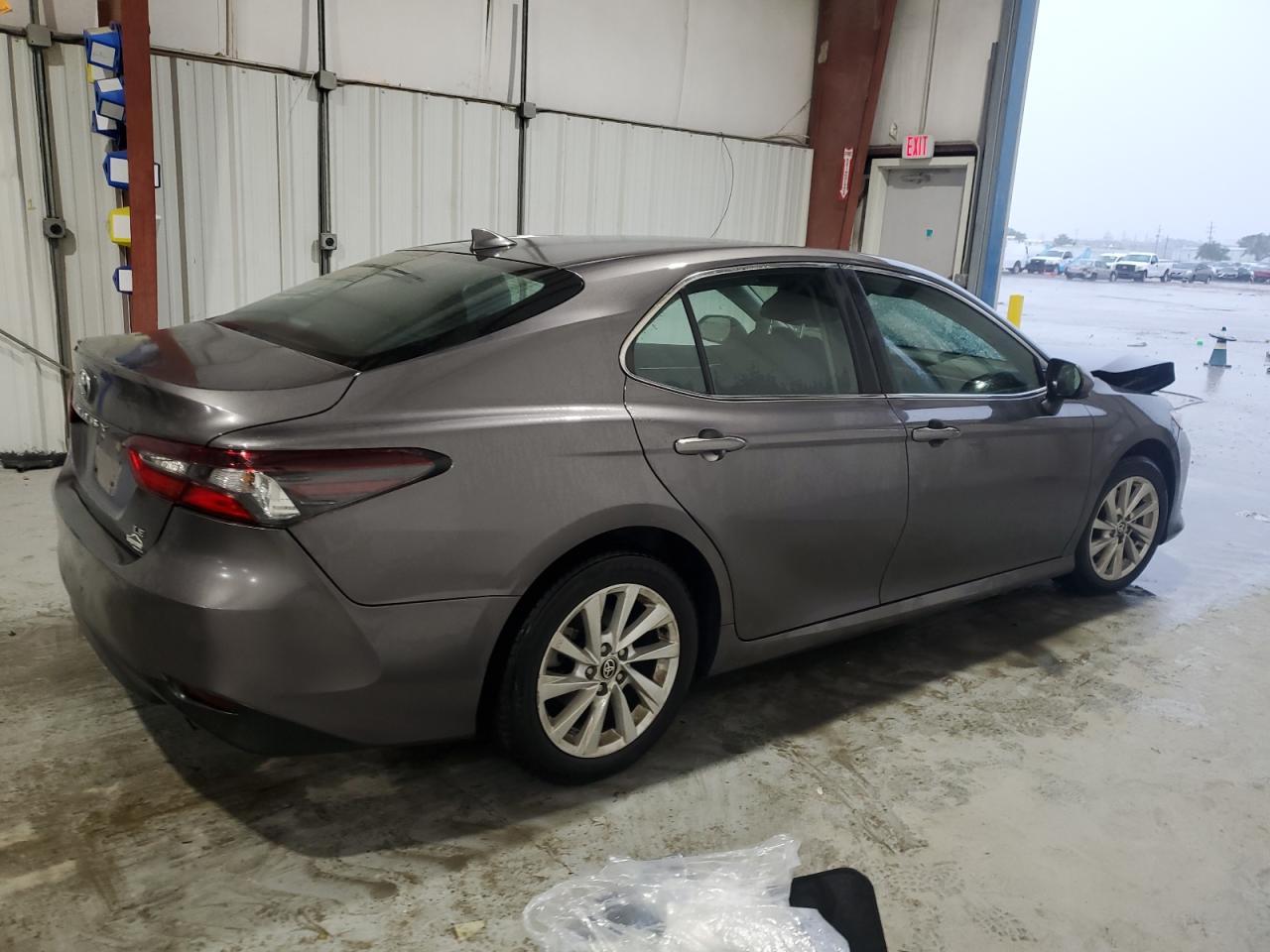 2023 TOYOTA CAMRY LE - Image 3