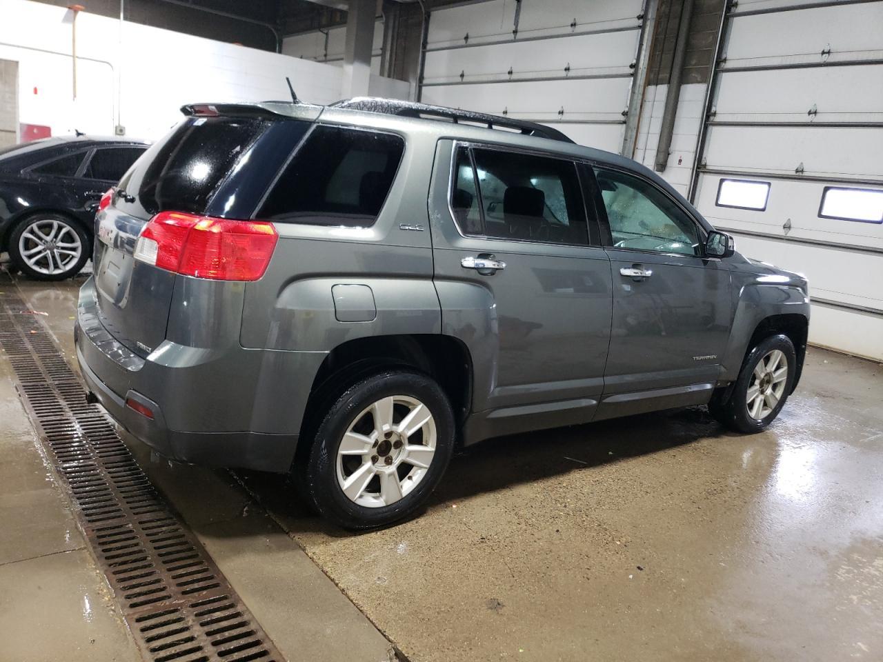 2012 GMC TERRAIN SL - Image 3