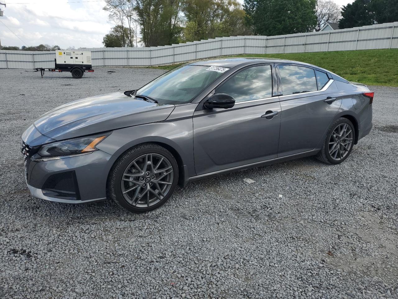 2024 NISSAN ALTIMA SR