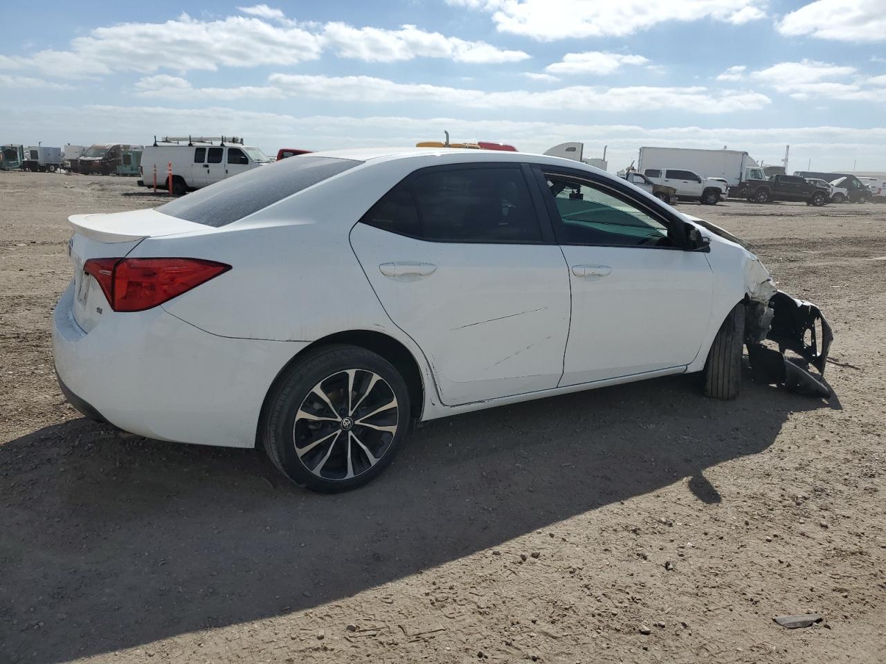 2018 TOYOTA COROLLA L - Image 3