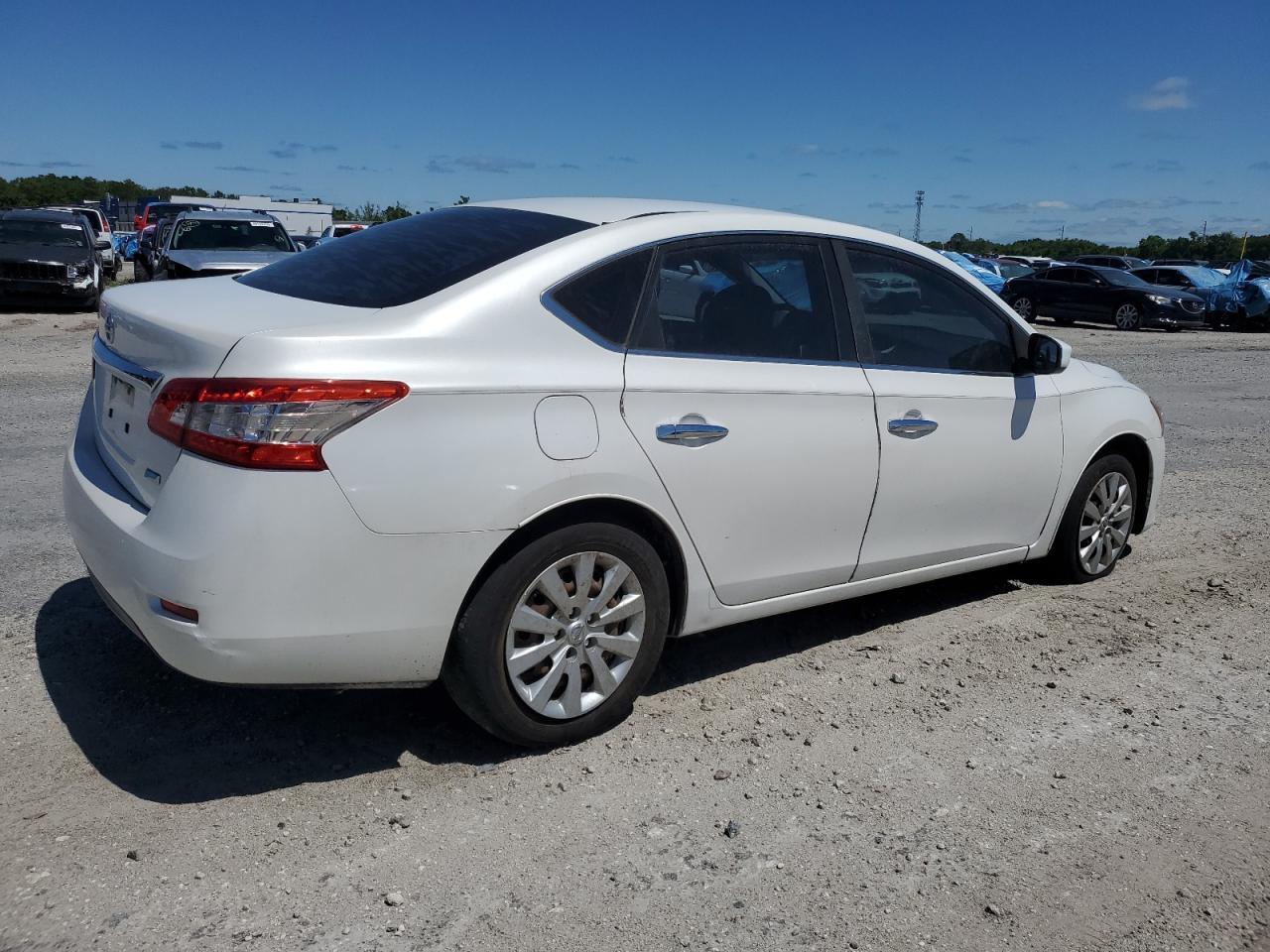 2013 NISSAN SENTRA S - Фото 3
