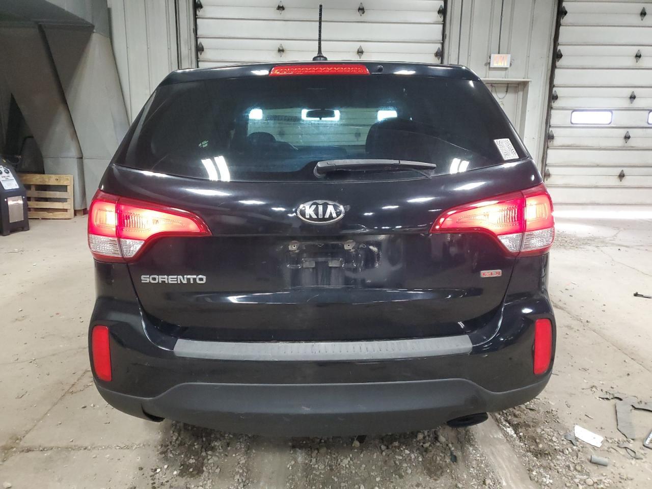 2015 KIA SORENTO LX - Image 6