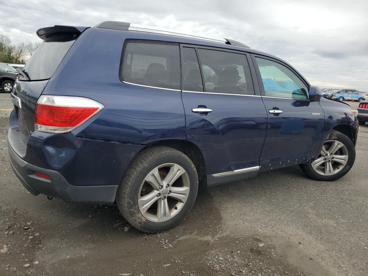2012 TOYOTA HIGHLANDER - Фото 3