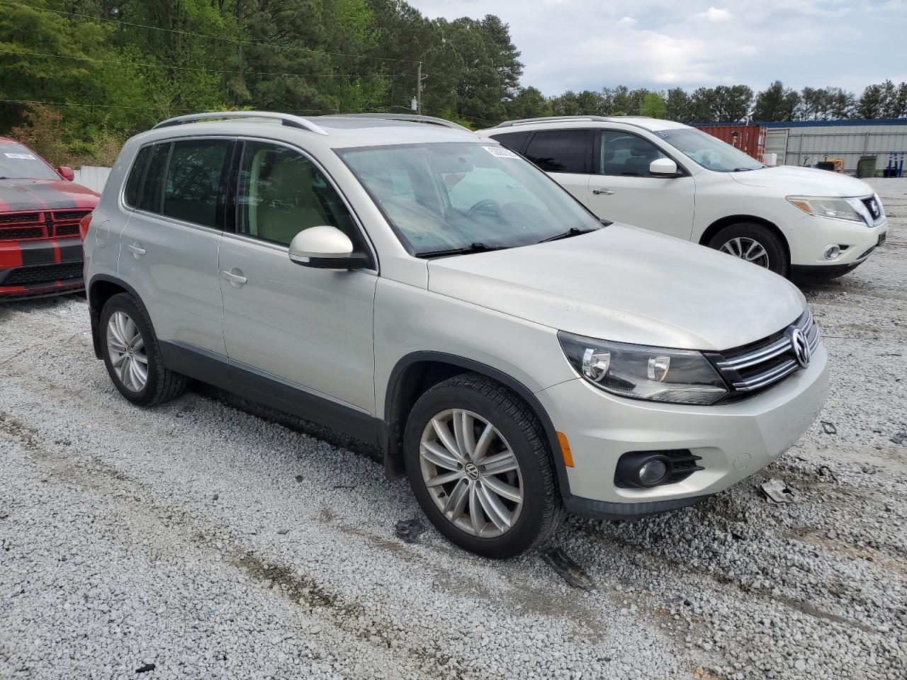 2014 VOLKSWAGEN TIGUAN S - Фото 4